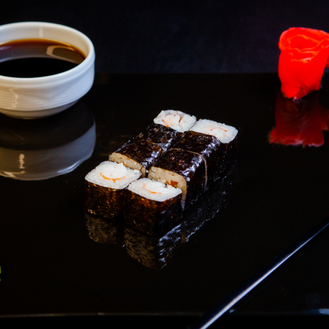 Маки с креветкой