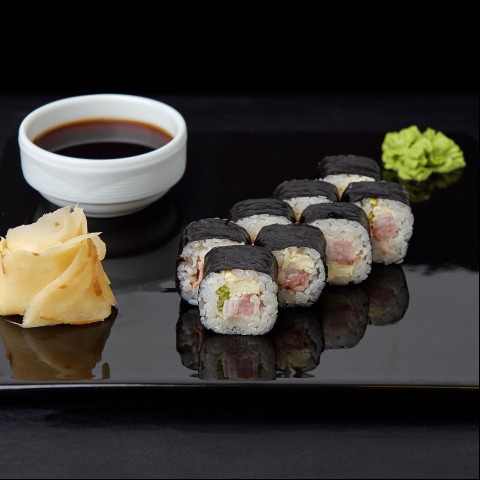 Ролл Тамаго