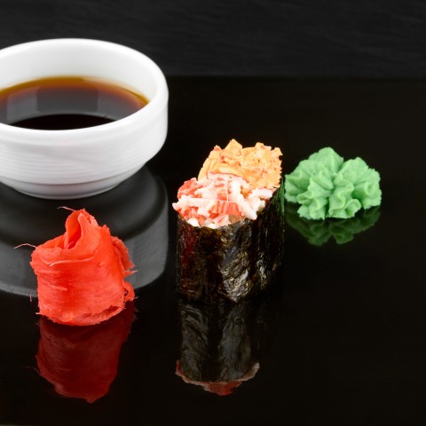 Гункан с крабом 