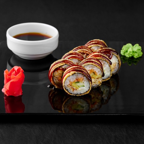 Ролл жареный с угрем и лососем