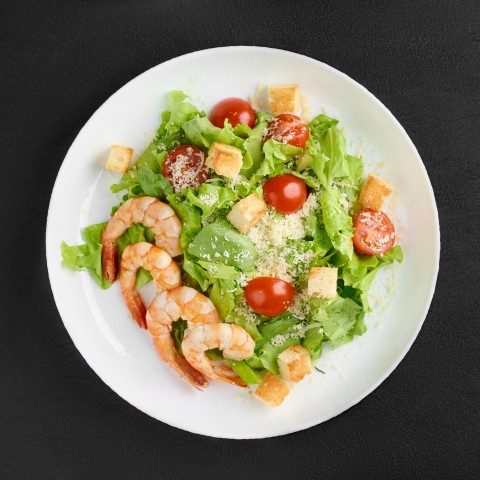 Салат Цезарь с креветкой