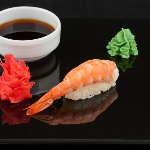Суши с креветкой